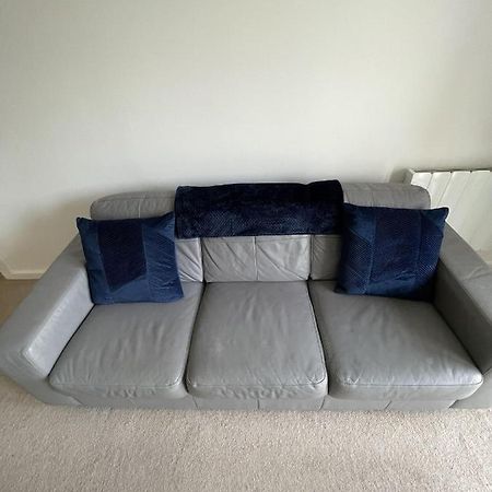 Modern 2-Bed Apartment In The Heart Of Salford Quays 外观 照片